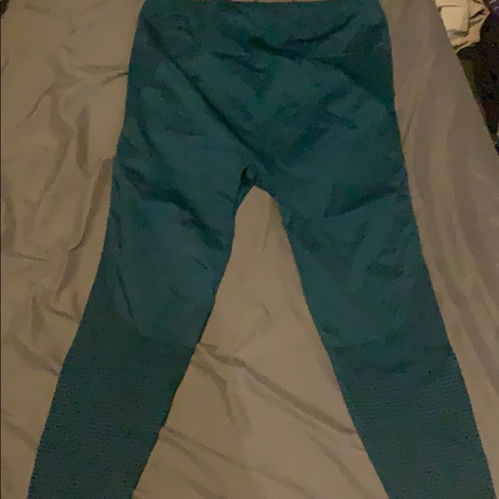 Fabletics XL teal leggings
